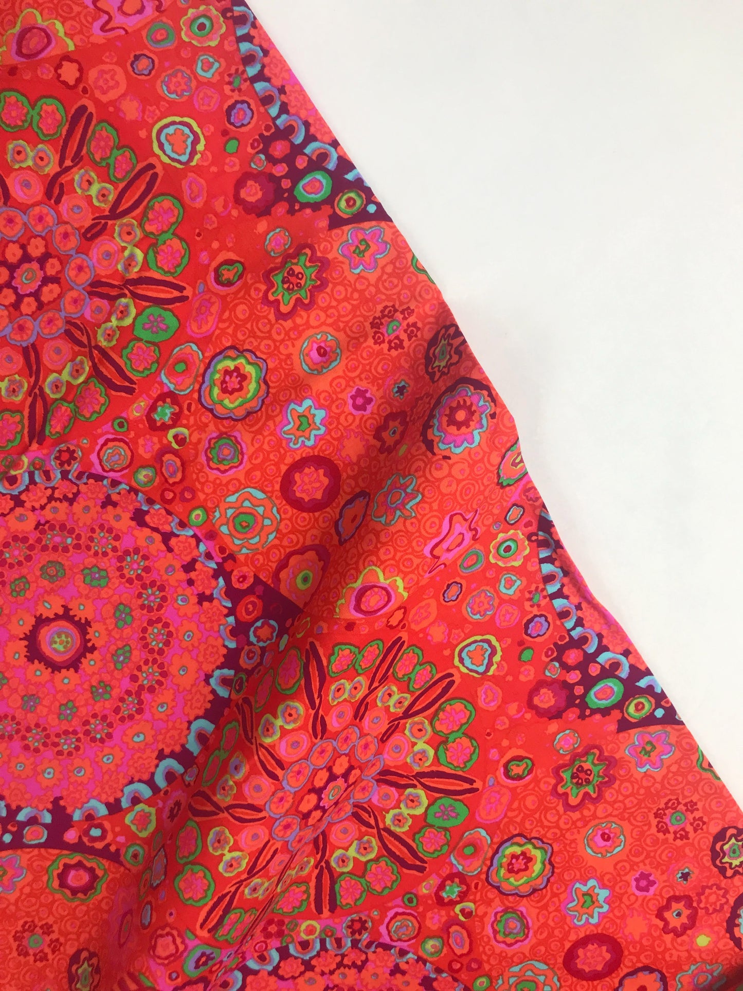 Freespirit Fabrics - Kaffe Fassett Collective - Kaffe Fassett - Millefiore Tomato- 100% Quilters Cotton