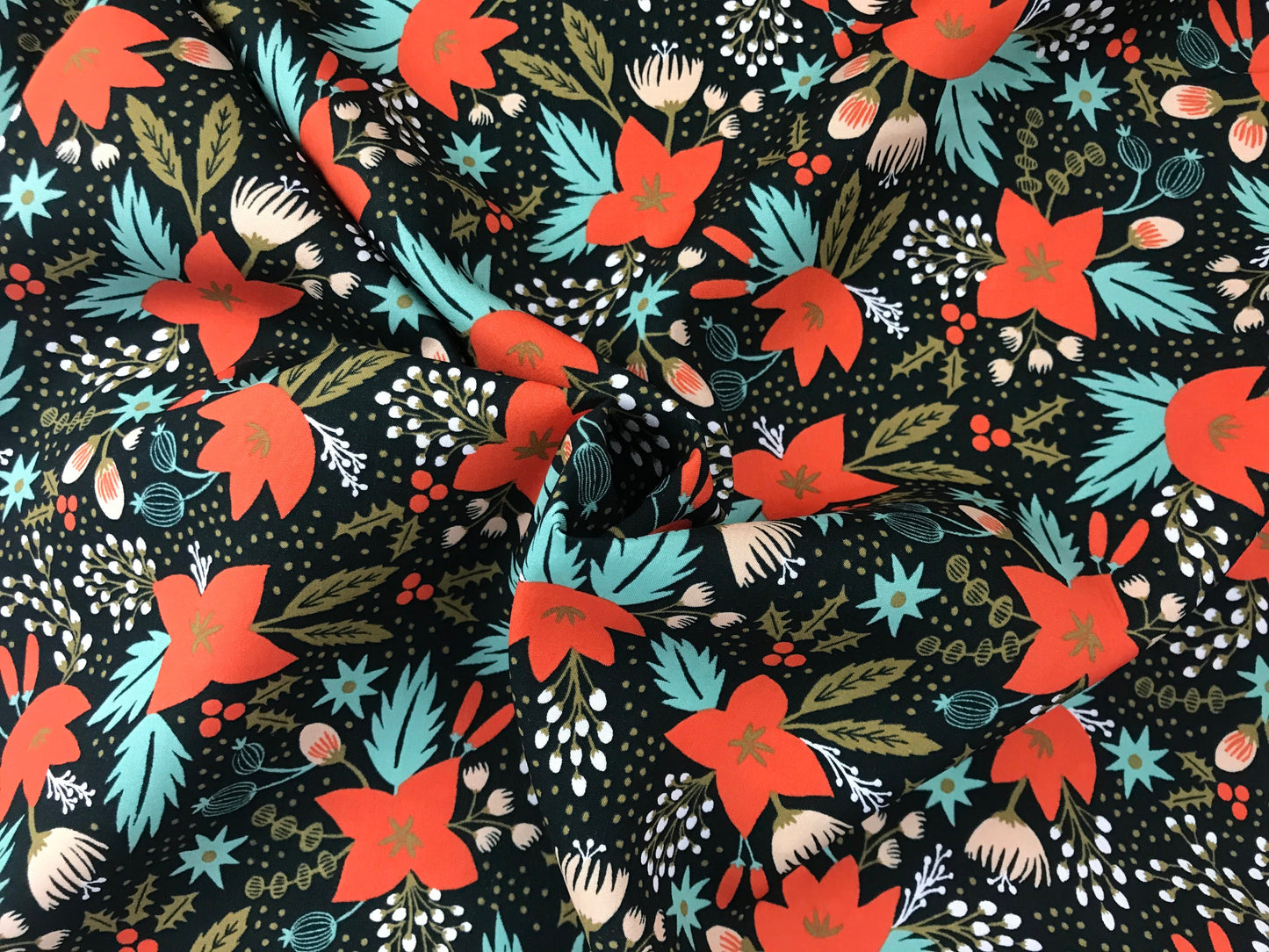 Rifle Paper Co - Cotton + Steel - Holiday Classics - Poinsettia Evergreen Gold Metallic