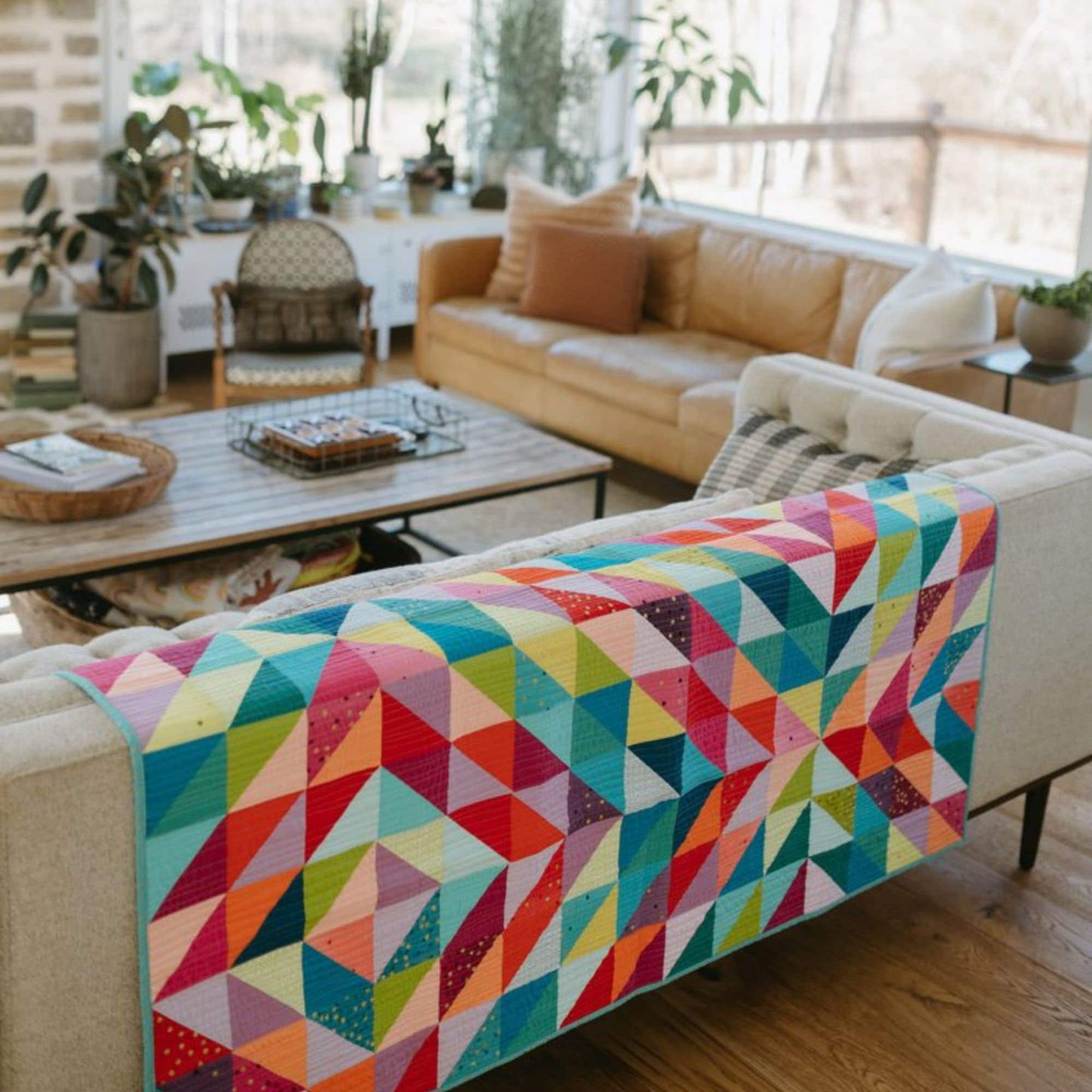 Golden Eye Quilt Pattern - Mitzie Schafer for Jittery Wings Quilt Co - Fat Quarter Friendly