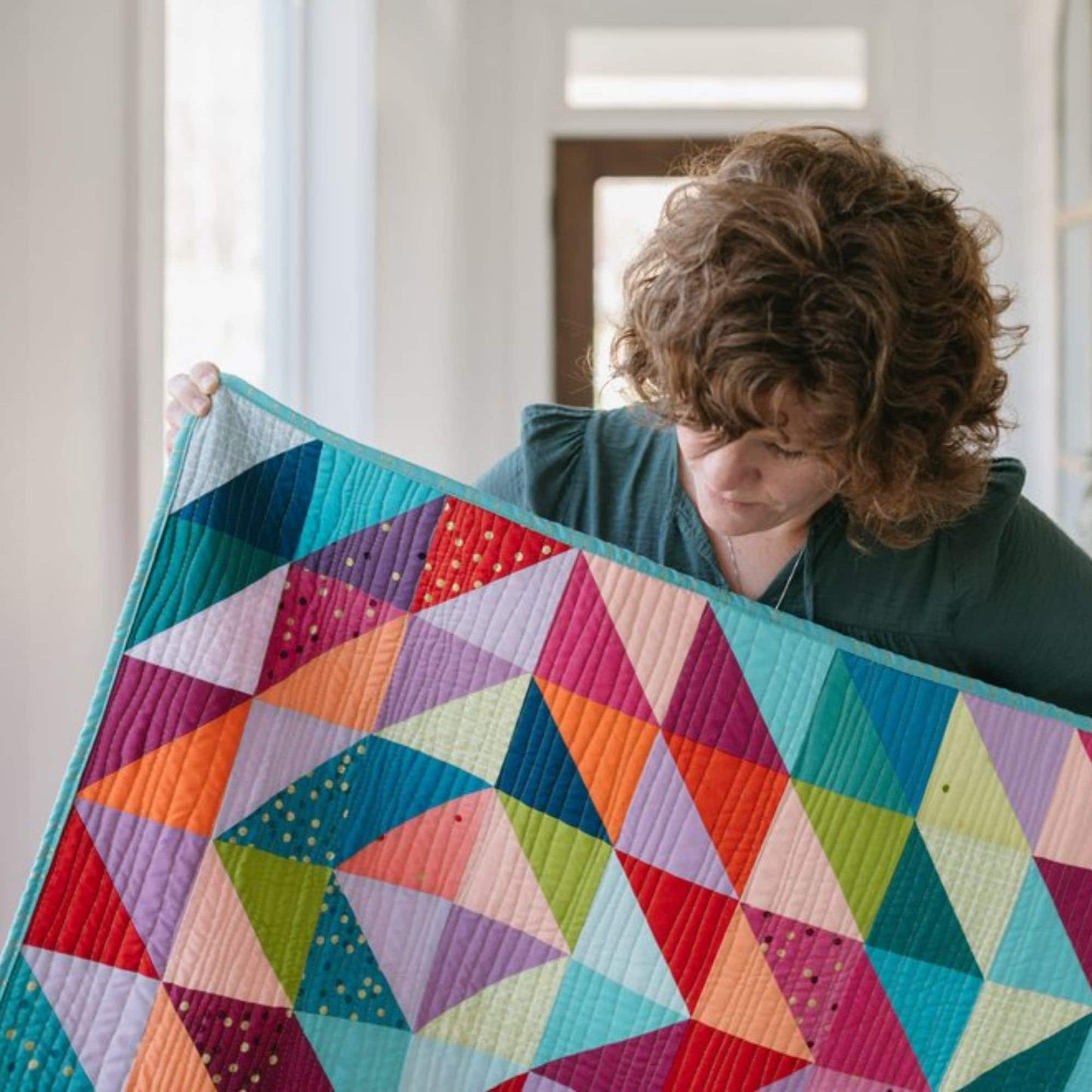 Golden Eye Quilt Pattern - Mitzie Schafer for Jittery Wings Quilt Co - Fat Quarter Friendly