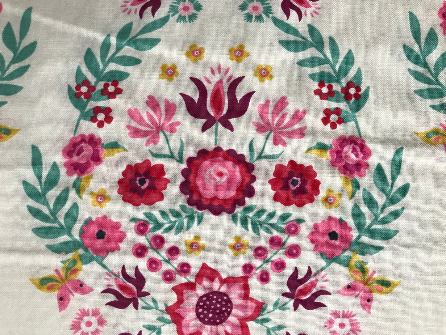 moda rosa floral eggshell Fabric Fetish