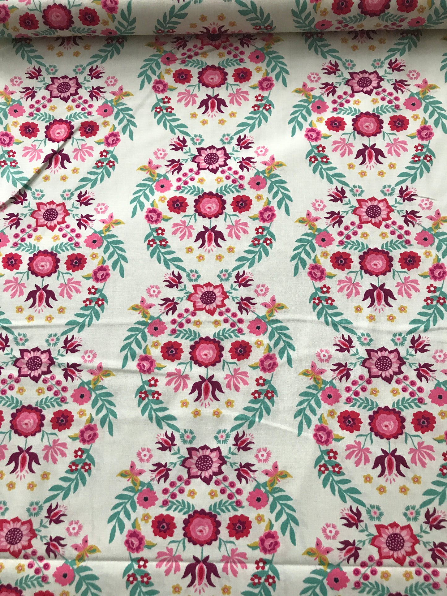 moda rosa floral eggshell Fabric Fetish