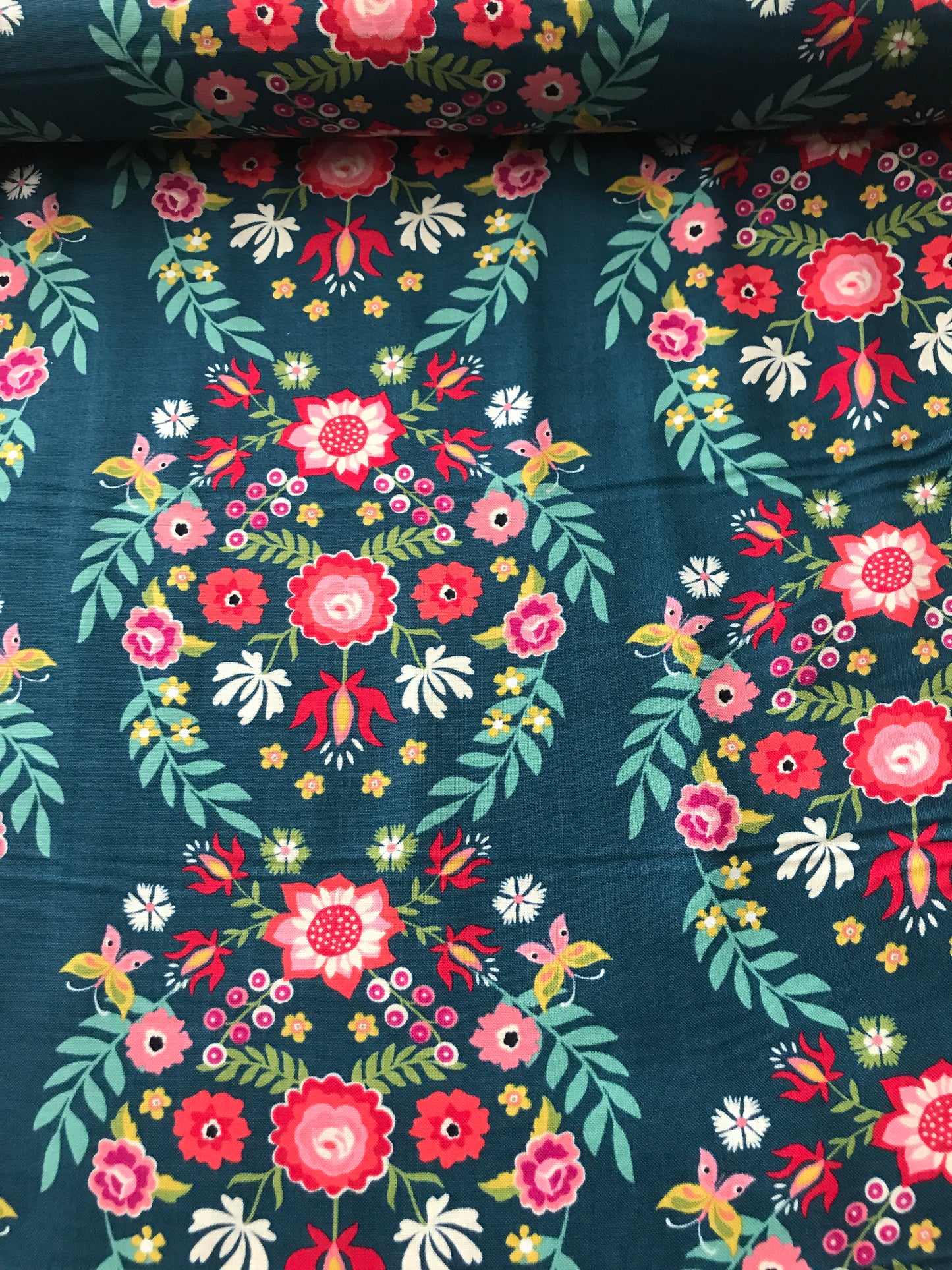 moda rosa floral prussian blue Fabric Fetish