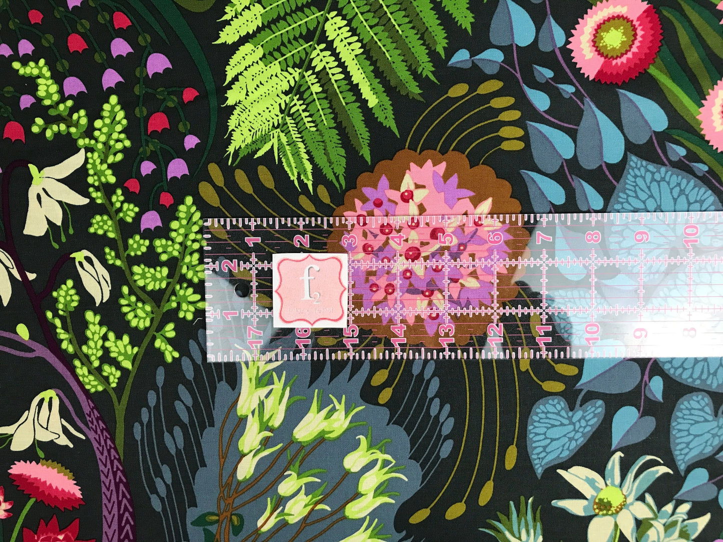 copy of freespirit fabric anna maria horner love always am source code glisten Fabric Fetish