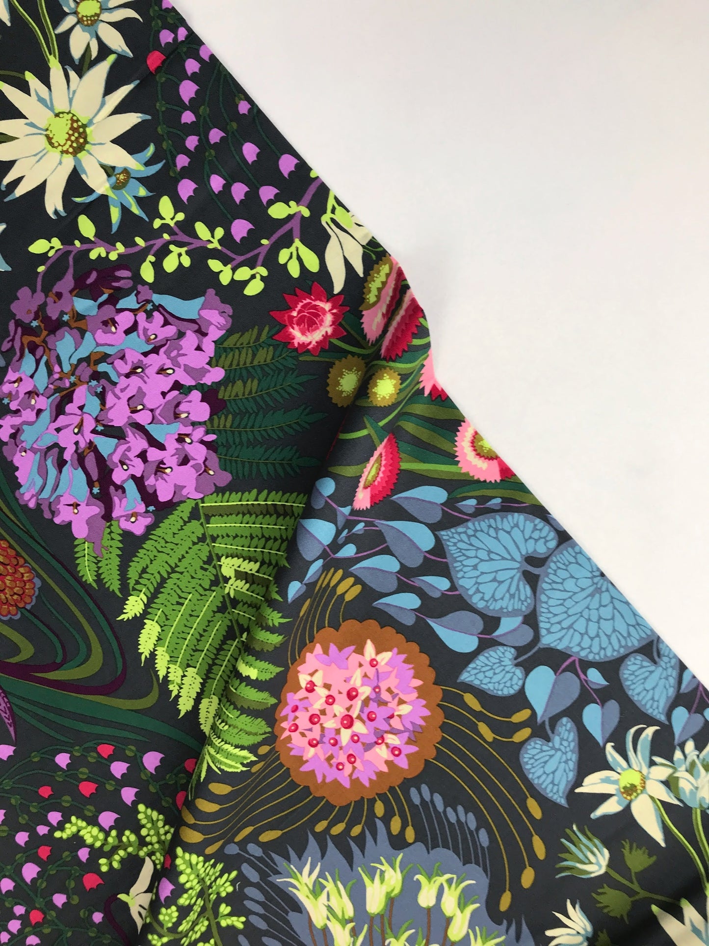 copy of freespirit fabric anna maria horner love always am source code glisten Fabric Fetish