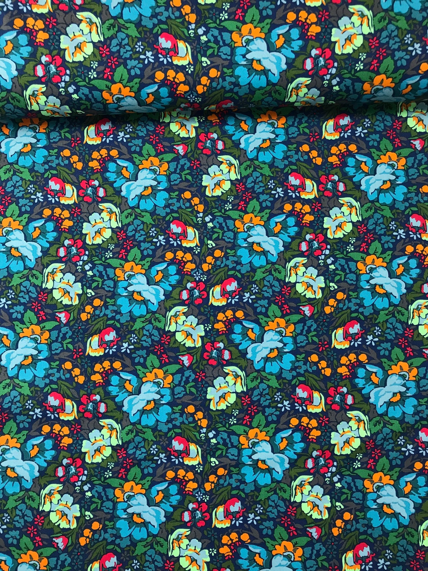 freespirit fabric anna maria horner love always am overachiever mystery Fabric Fetish