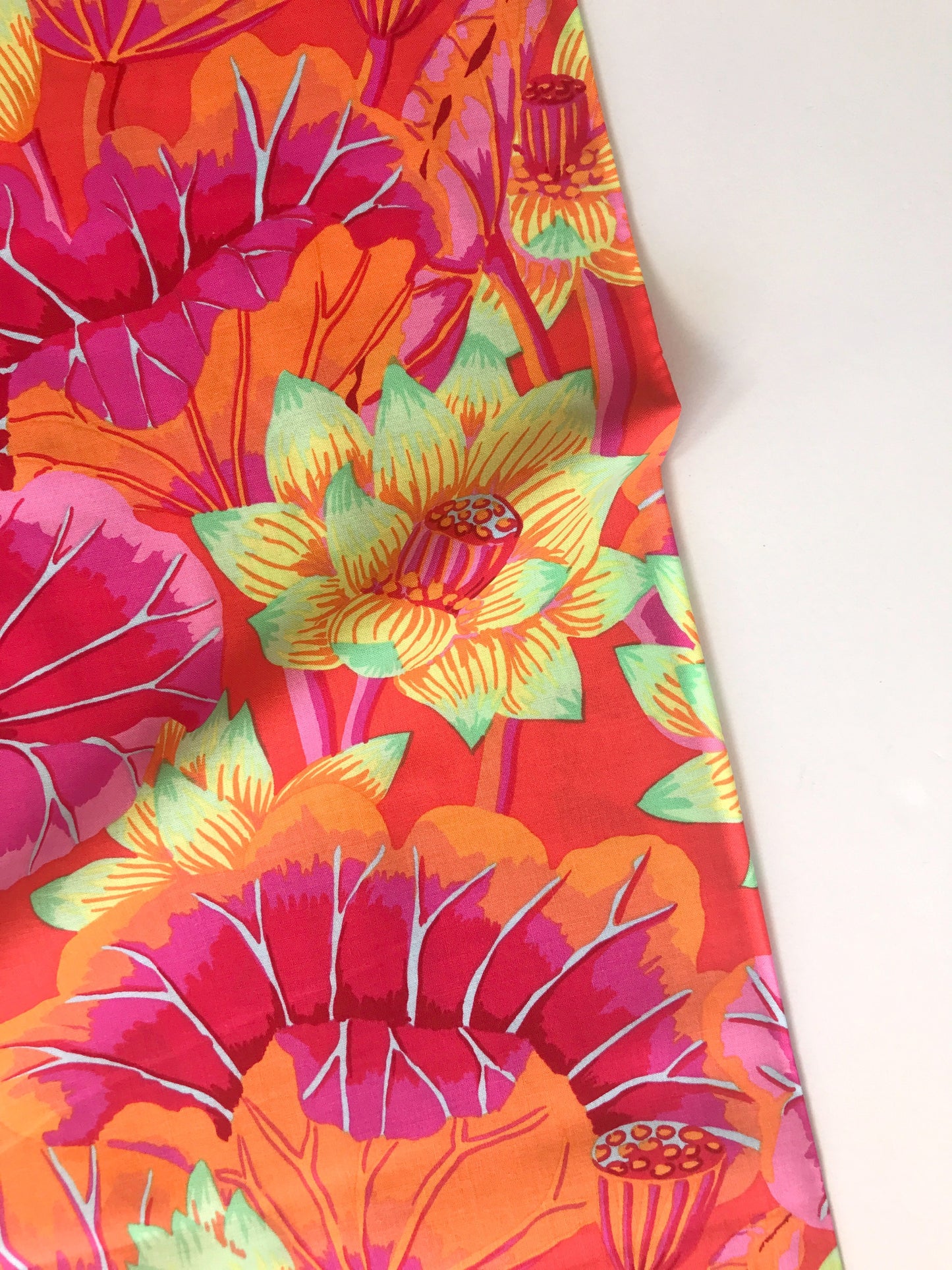freespirit fall 2020 kaffe fassett collective dancing dahlias blue Fabric Fetish