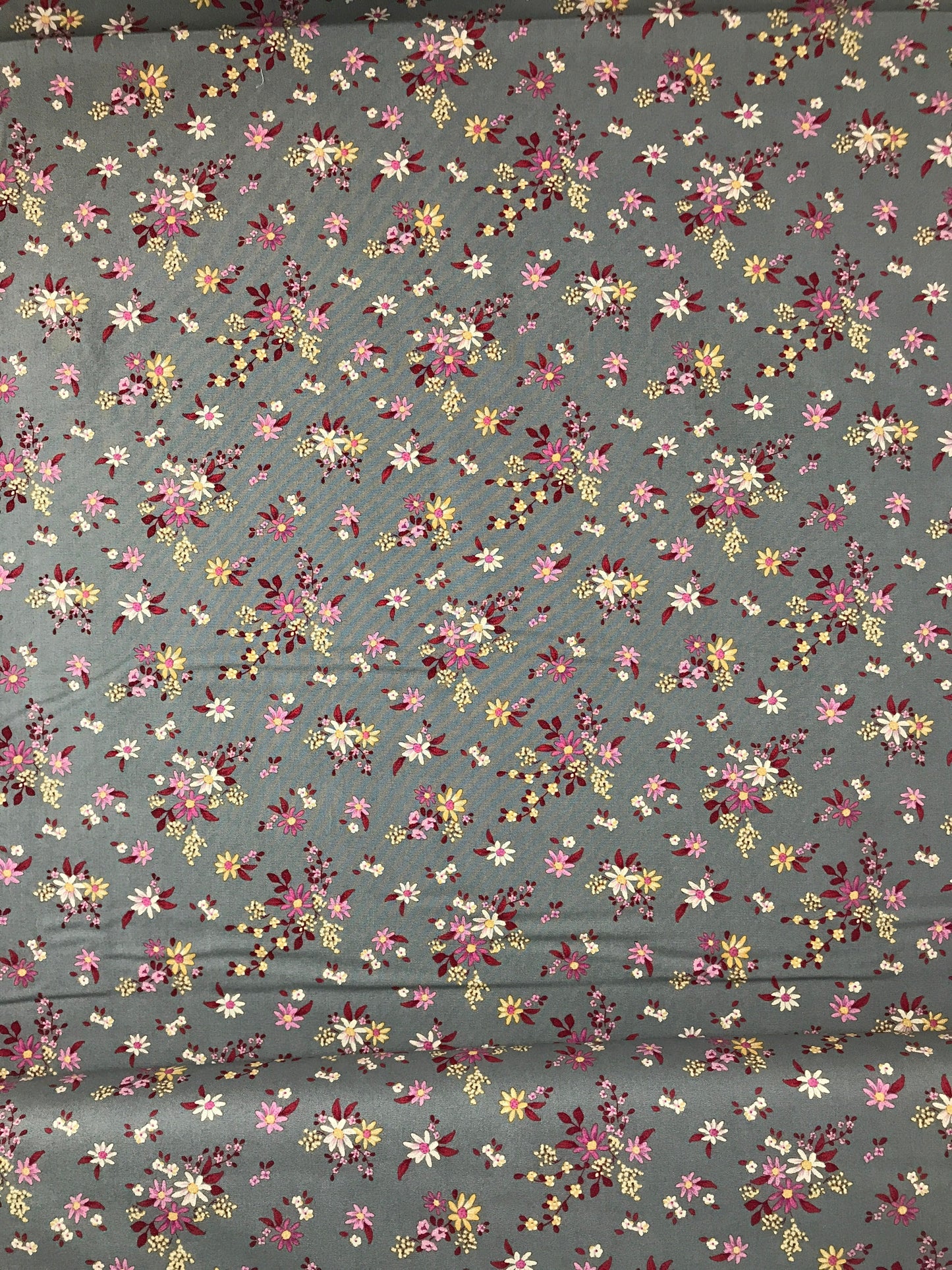 tilda fabrics chic escape daisyfield grey Fabric Fetish
