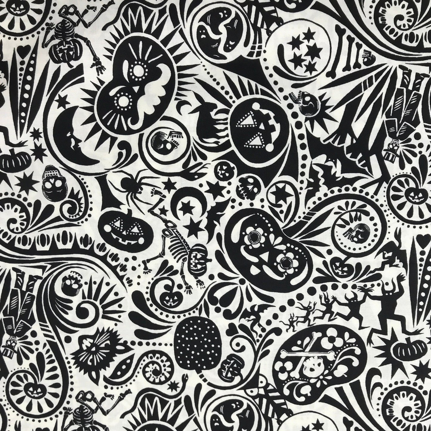 alexander henry fabric haunted house midnight muertos bone Fabric Fetish