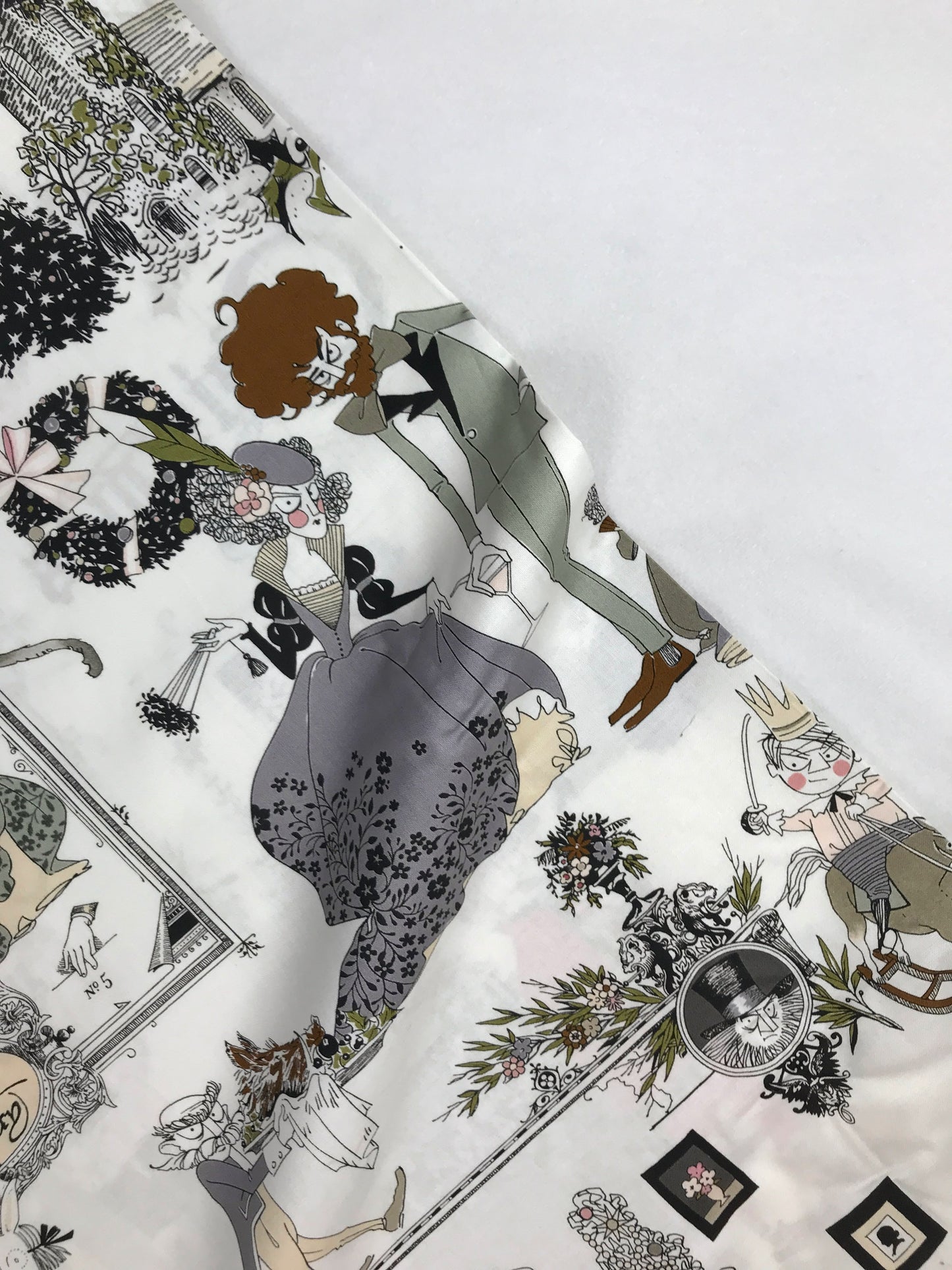 alexander henry fabric ghastlie christmas bone Fabric Fetish