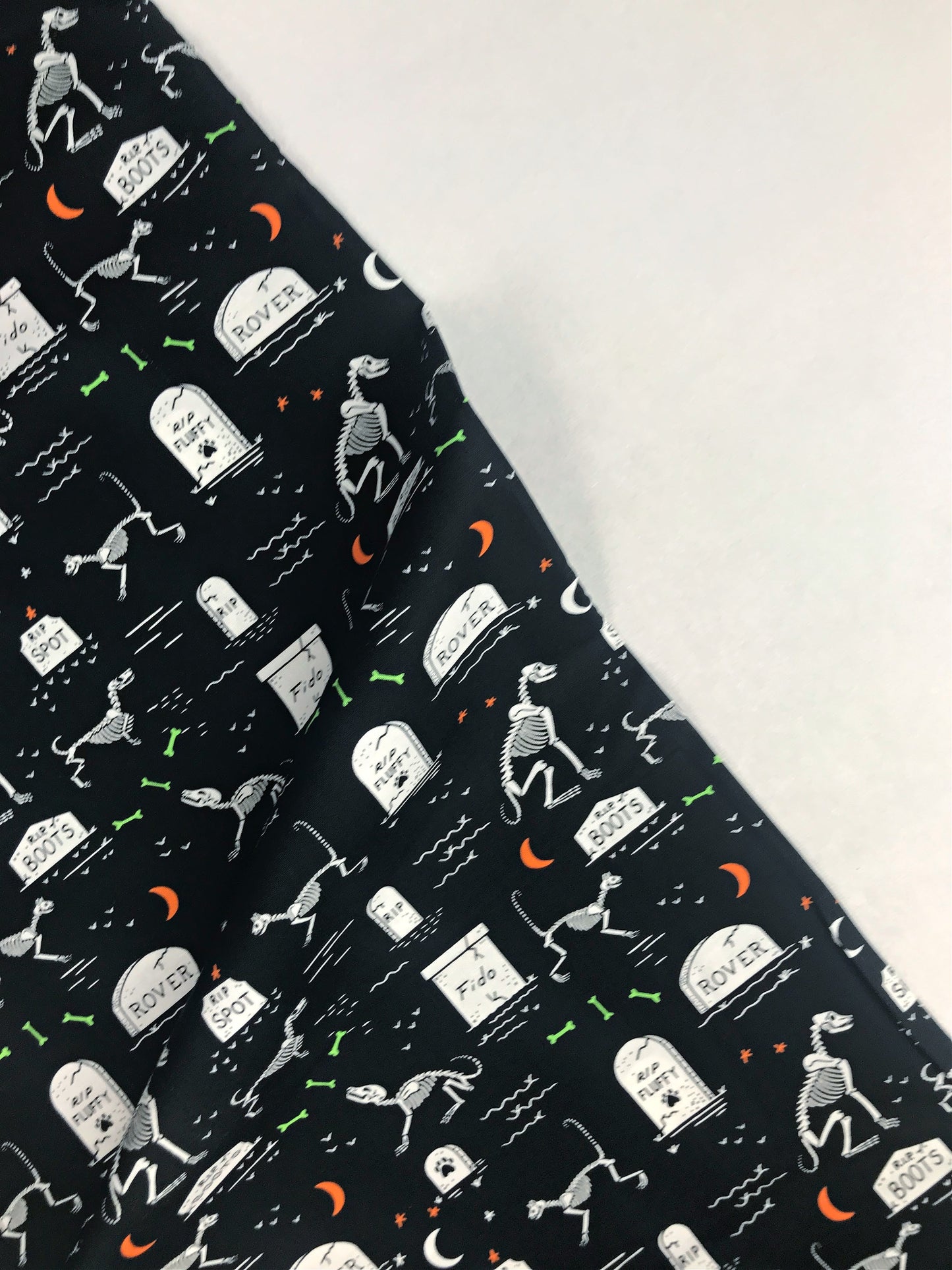 freespirit scaredy cat rachel hauer pet cemetery black quilters cotton Fabric Fetish