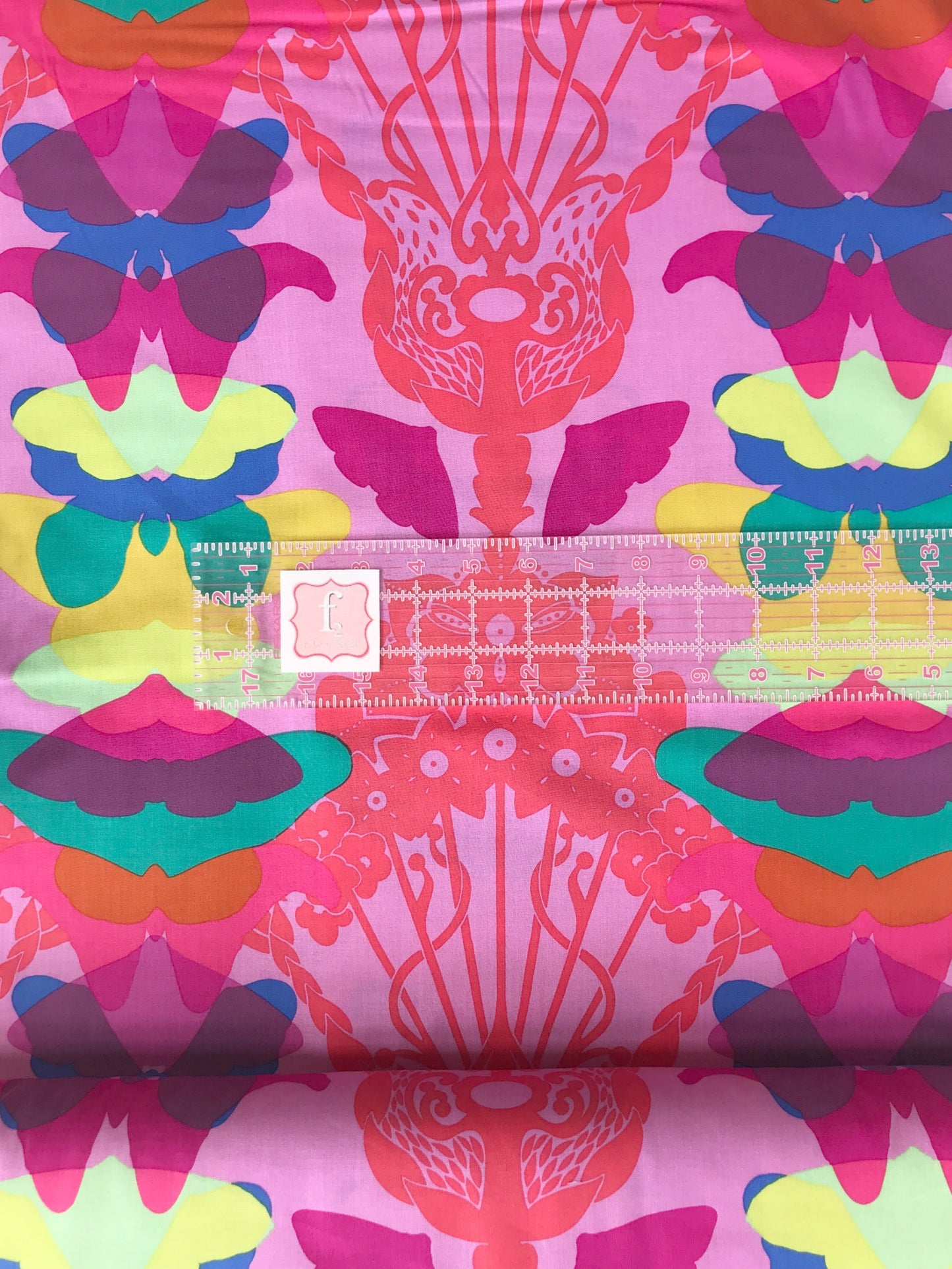 freespirit fabric anna maria horner hindsight ghost nouveau lilac Fabric Fetish