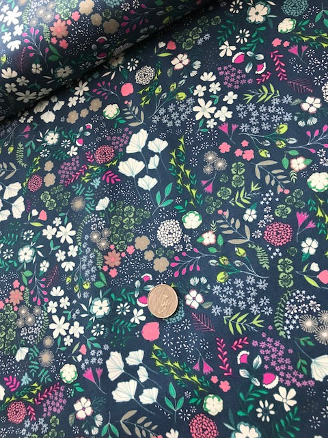 art gallery flower child maureen cracknell blooming luscious quilters cotton Fabric Fetish