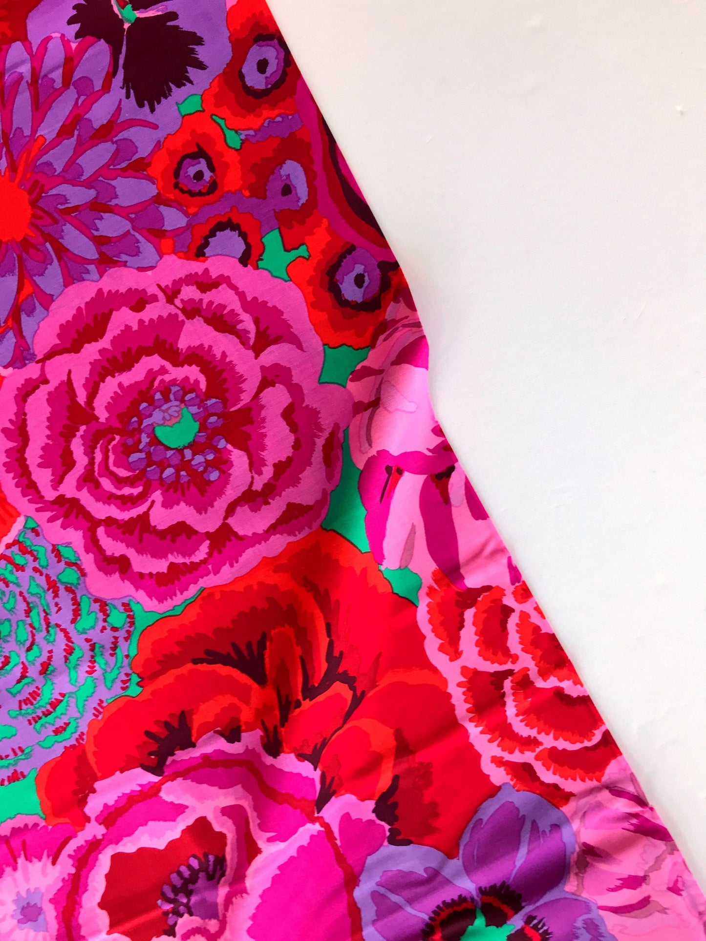 freespirit fabrics kaffe fassett pwgp69 magenta Fabric Fetish