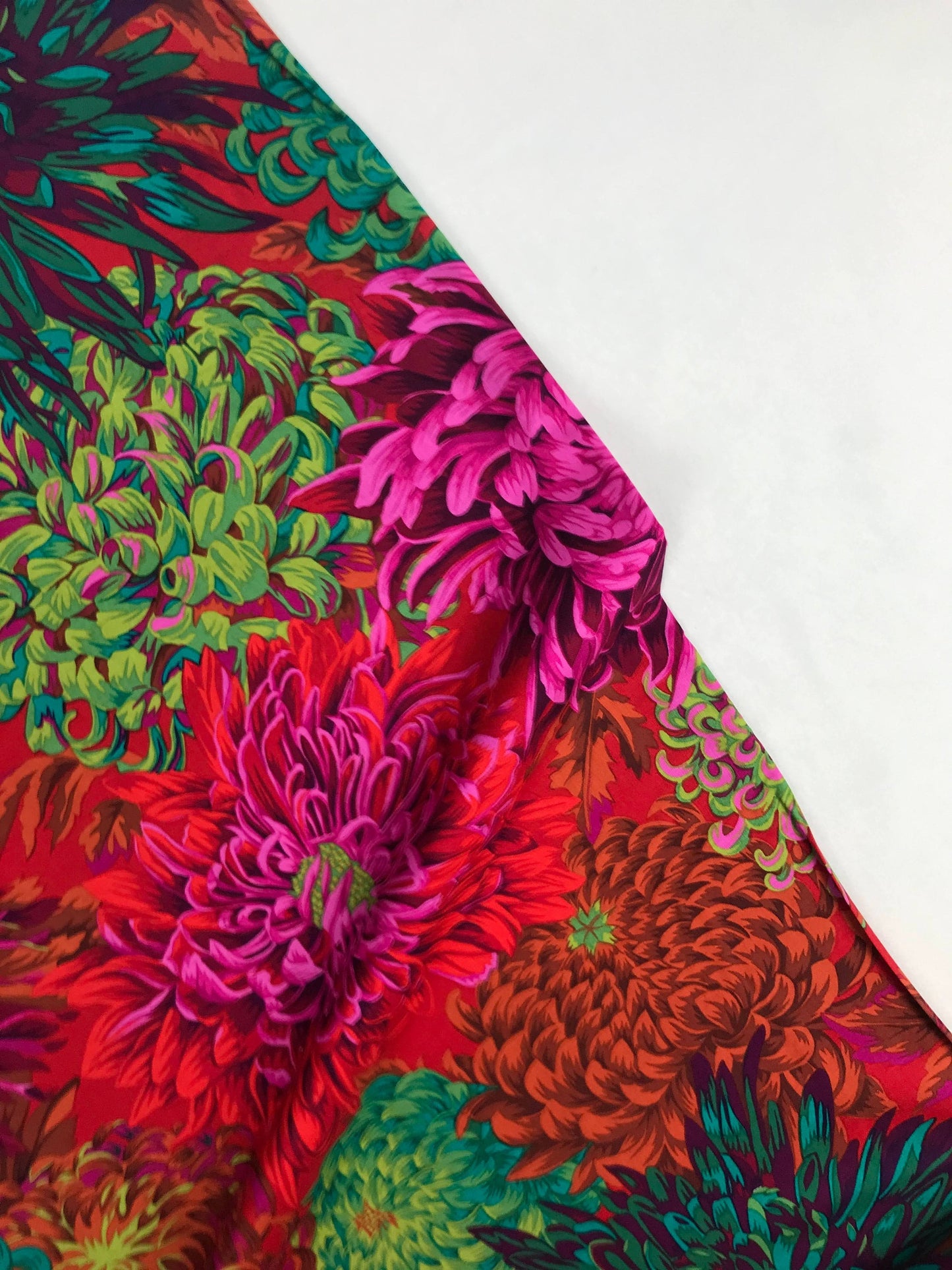 Japanese Chrysanthemum Scarlett Philip Jacobs Kaffe Fassett Collective PWPJ041 100% Quilters Cotton Fabric Fetish