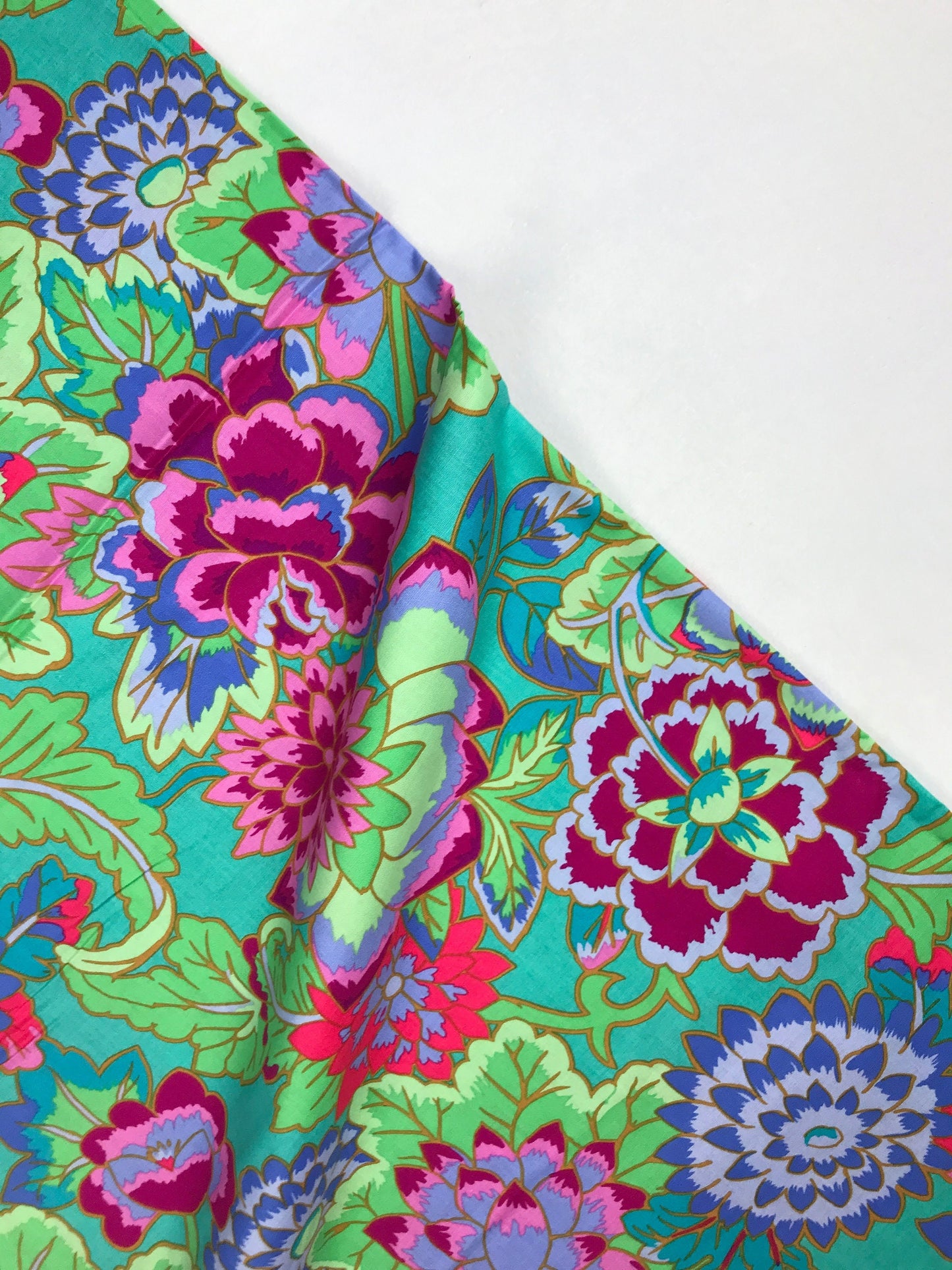 Cloisonne Aqua Kaffe Fassett PWGP046 100% Quilters Cotton Fabric Fetish