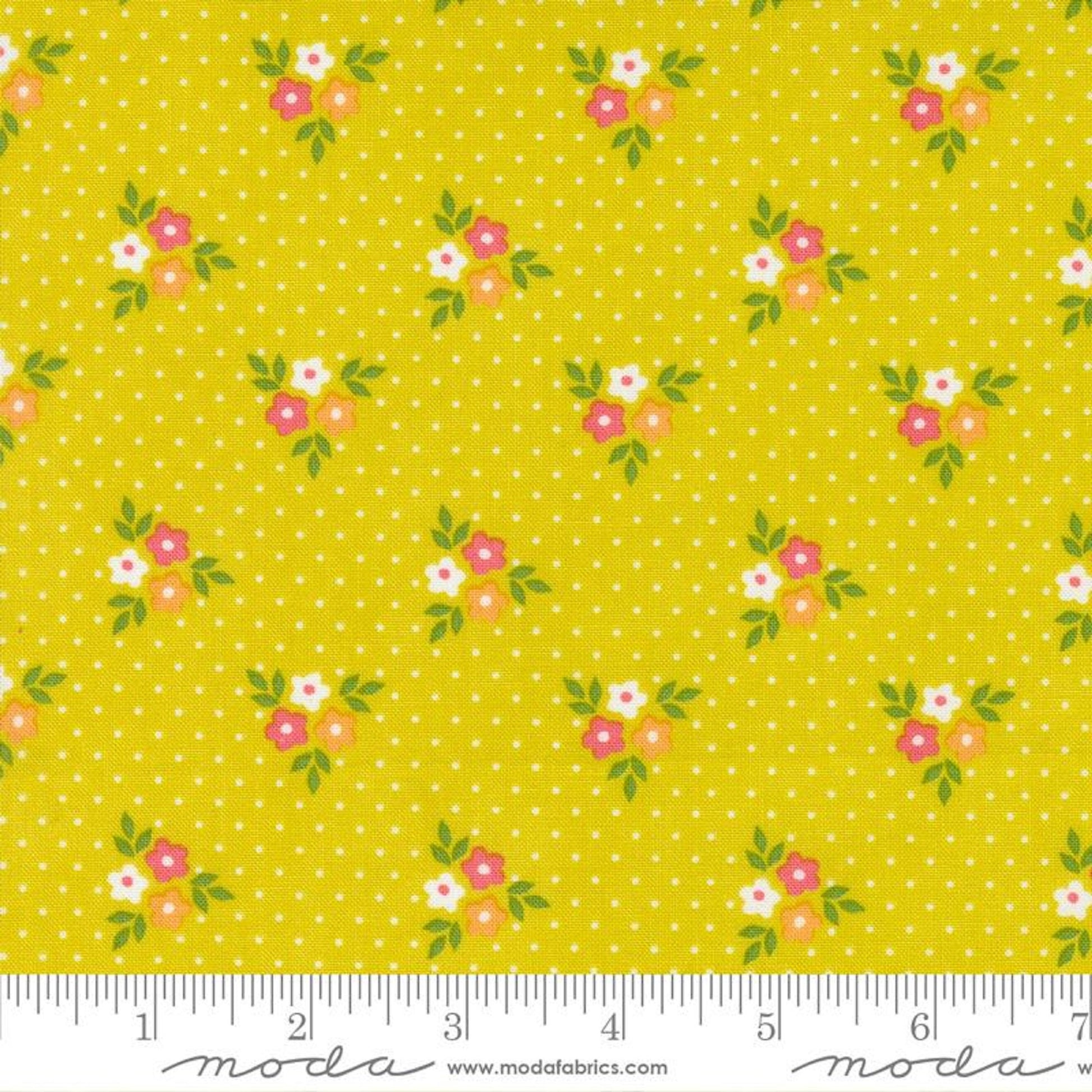 Strawberry Lemonade Lemonade Strawberry Lemonade Sherri & Chelsi Moda Fabric Fetish