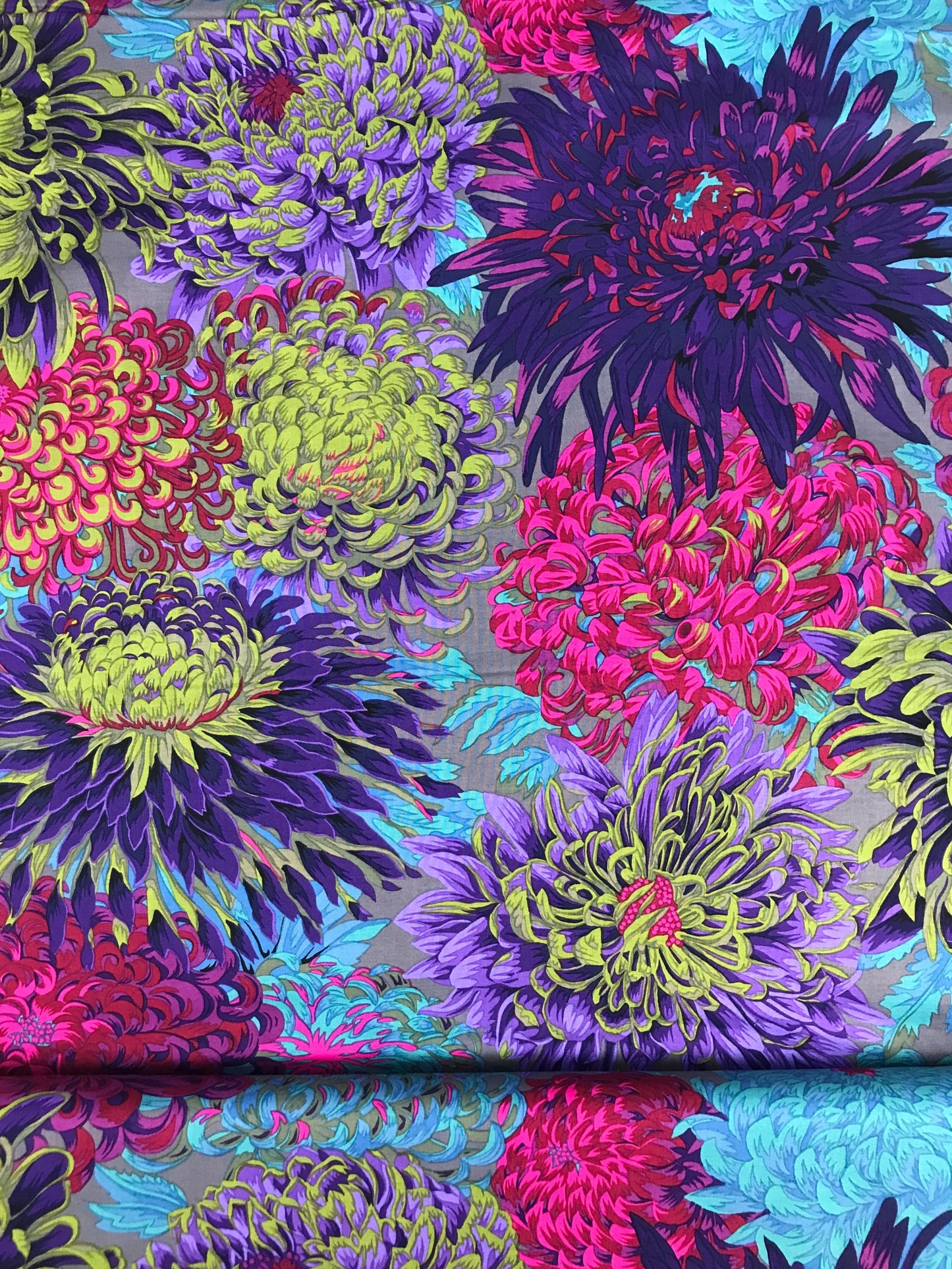 Japanese Chrysanthemum Antique - Philip Jacobs - Kaffe Fassett Collective - 100% Quilters Cotton
