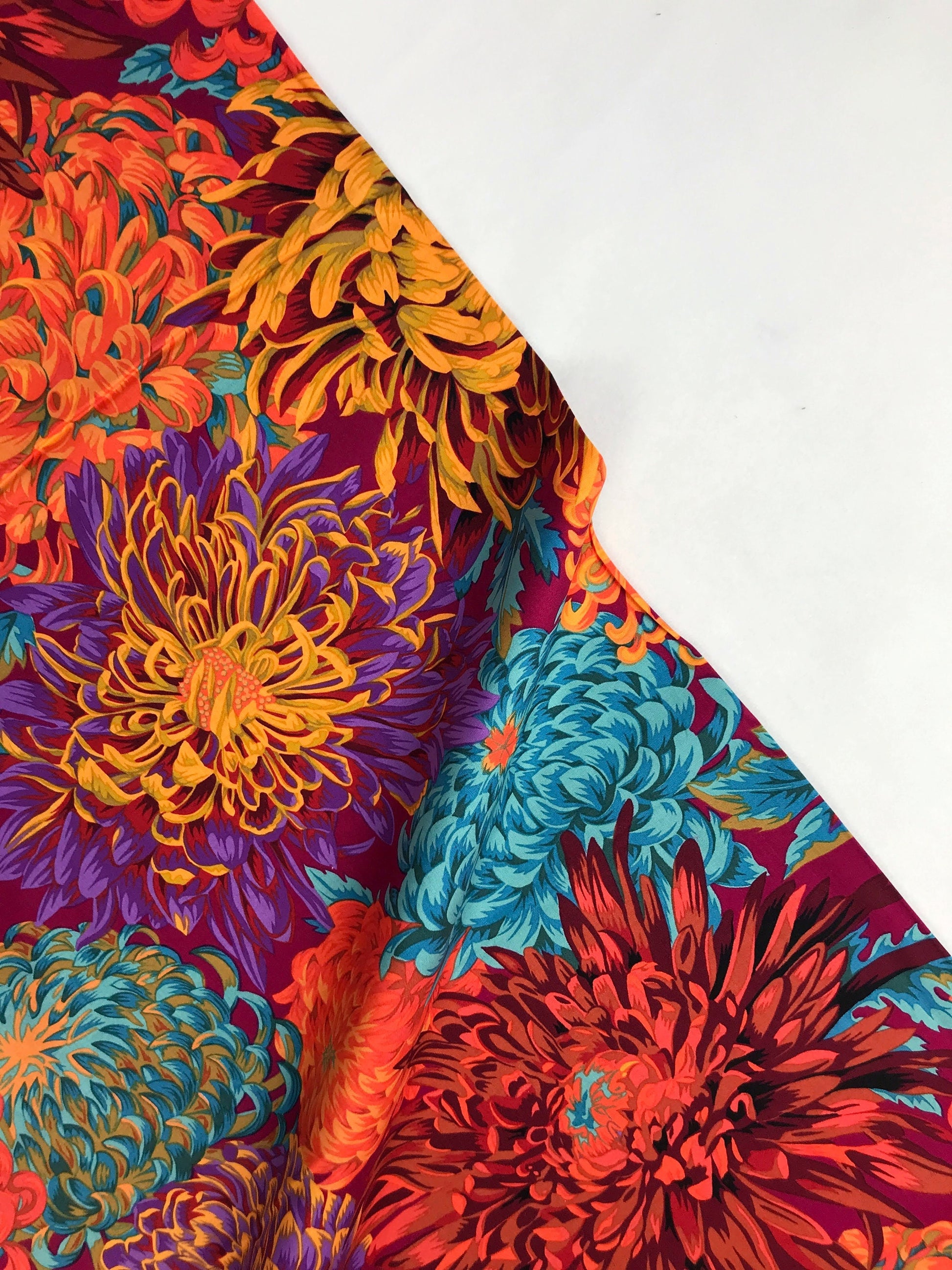 Japanese Chrysanthemum Autumn Philip Jacobs Kaffe Fassett Collective PWPJ041 100% Quilters Cotton Fabric Fetish